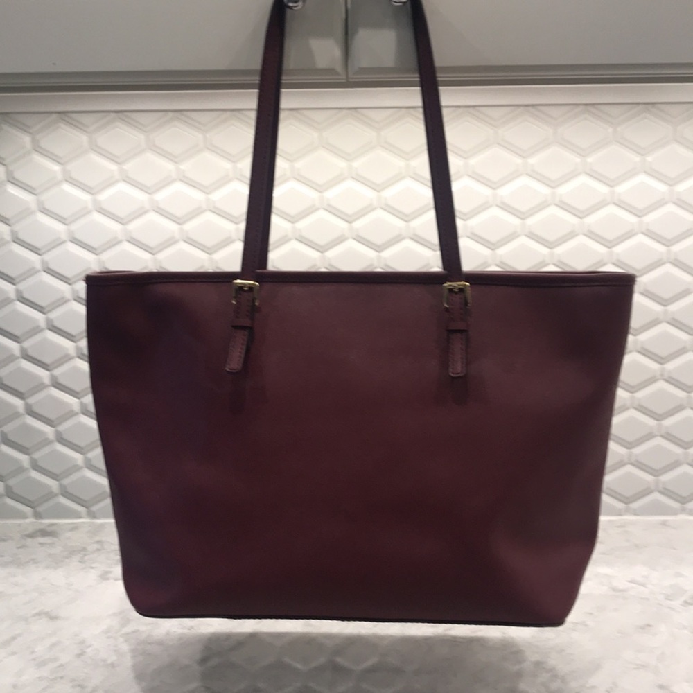 Michael Kors burgundy tote. - Picture 5 of 16